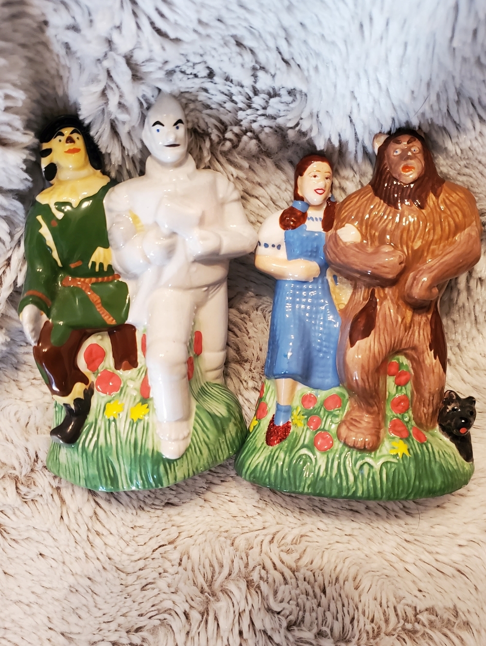 Wizard of Oz Dorothy Lion Scarecrow Tin Man Salt Pepper Shakers Figurines